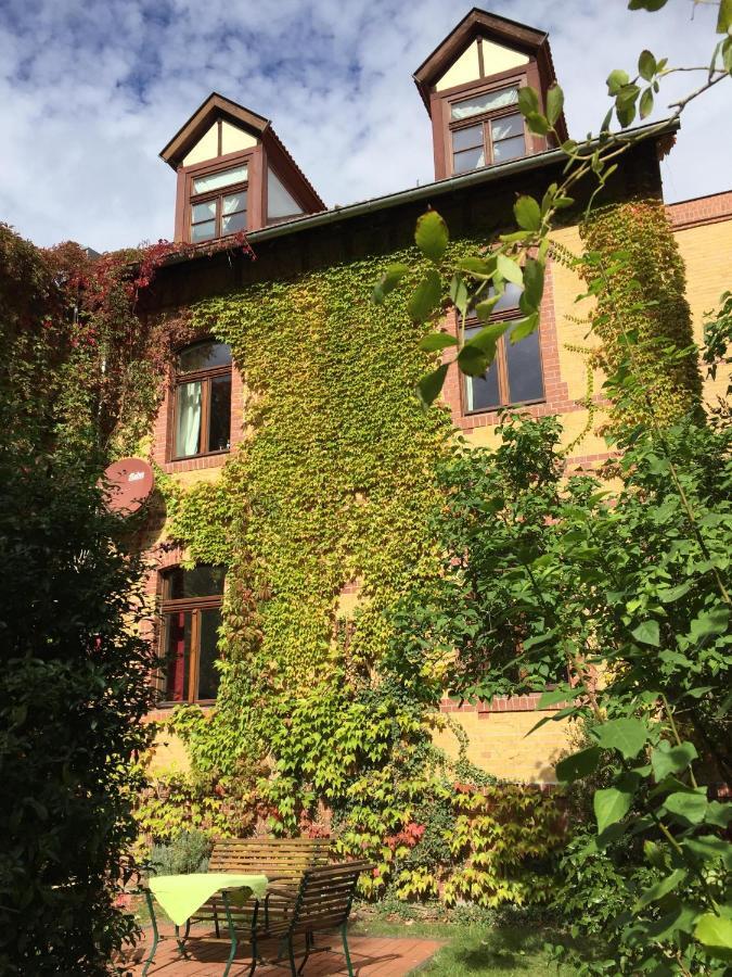 Ferienwohnung Huttenstrasse Halle Хале Екстериор снимка