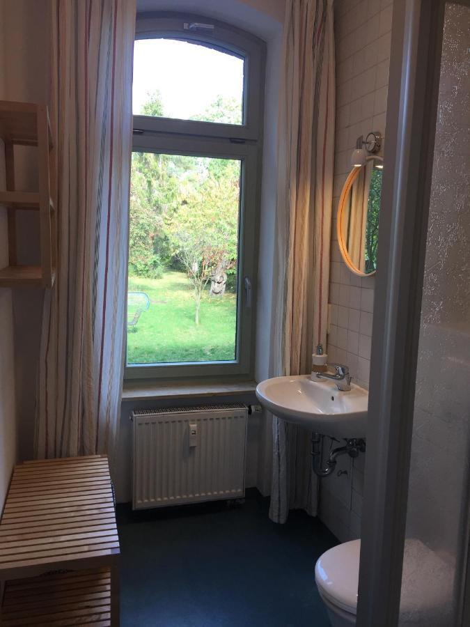 Ferienwohnung Huttenstrasse Halle Хале Екстериор снимка